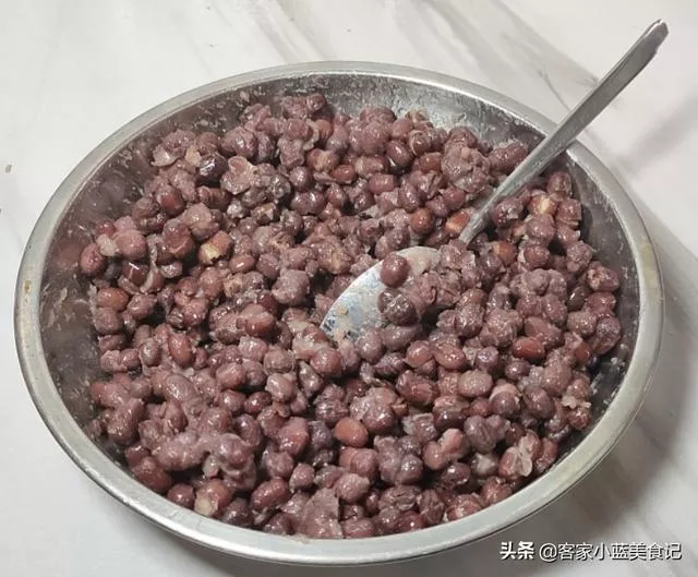 红豆和面粉能做什么（多吃红豆有好处）(6)